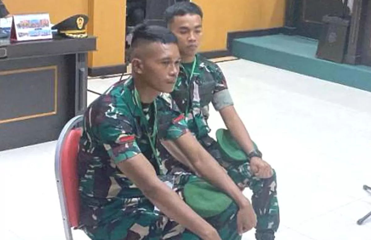 Indo Bokep Kejinya Penyiksaan Terhadap Prada Lucky dan Prada Richard; Dari Kemaluan dan Anus Dioles Cabai hingga Siram Paras Nan ditutup Kaos