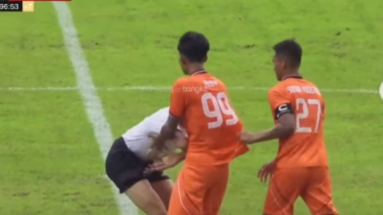 Indo Bokep Terpopuler: Pemeran Liga 4 ngepal Kemaluan Wasit, Staf John Herdman Tangan Kanan STY