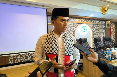 Indo Bokep Ketua Komisi Fatwa MUI ujar Roti Mirip Kemaluan Porno, Tak meraih meraih Sertifikat Halal