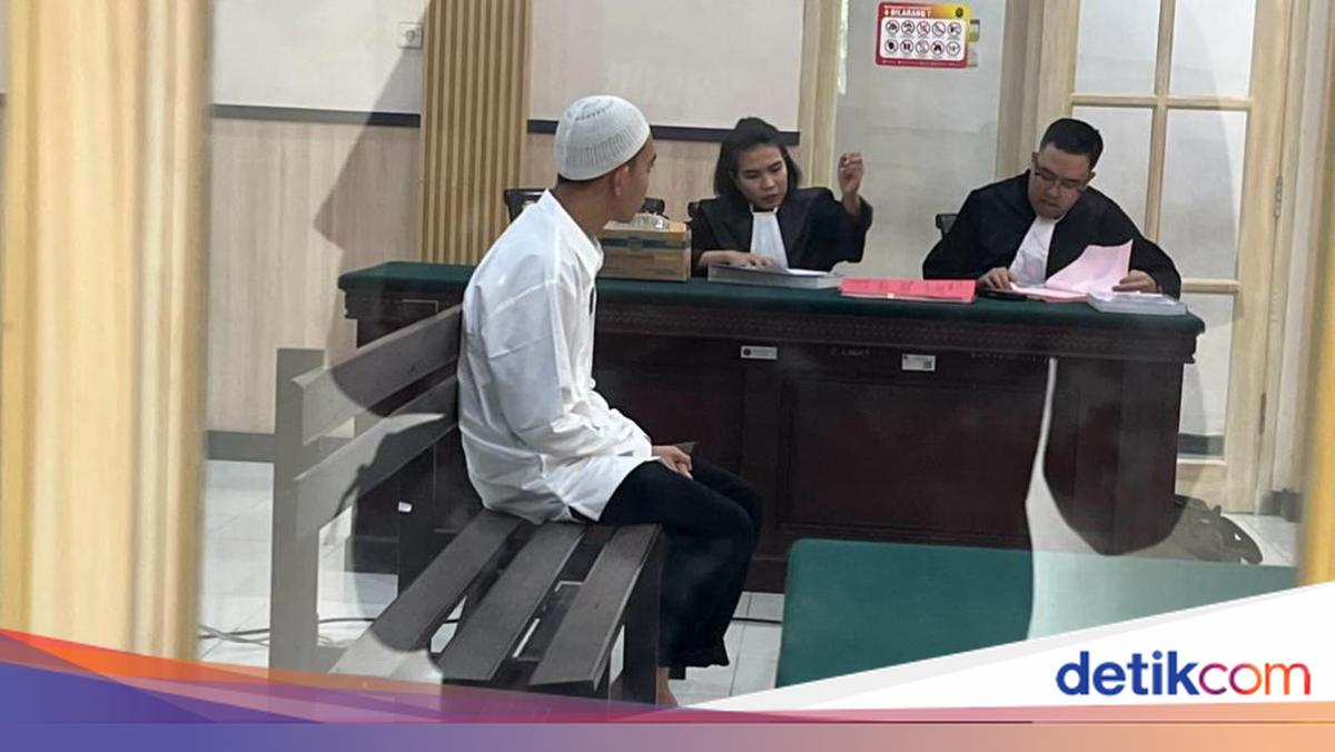 Indo Bokep Sales Popok Elus Kemaluan Ambang 4 Siswi SMA Mojokerto Divonis 5 rembulan Bui